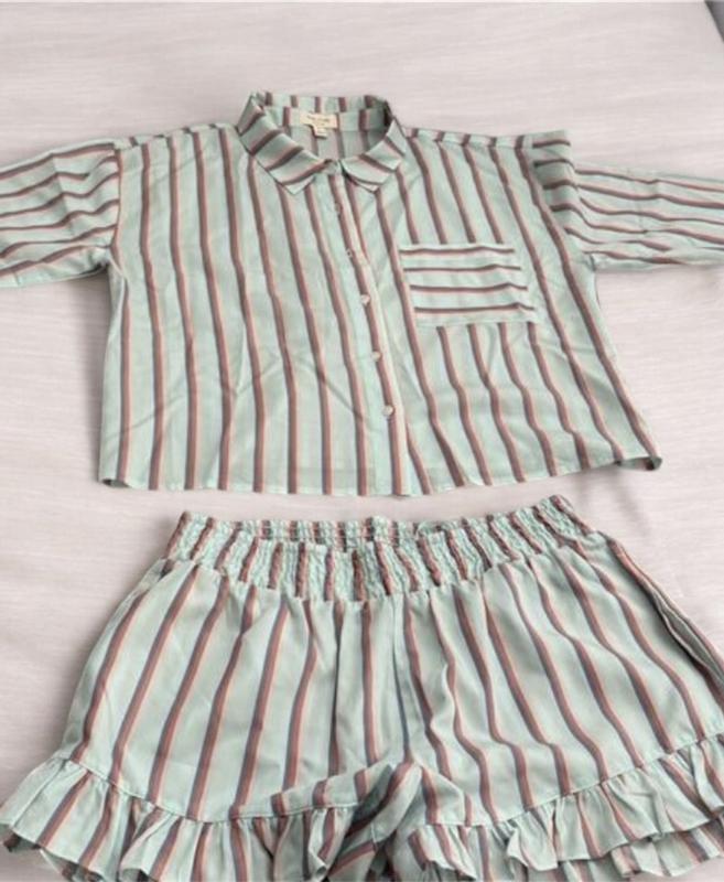 Customer carousel item 1.