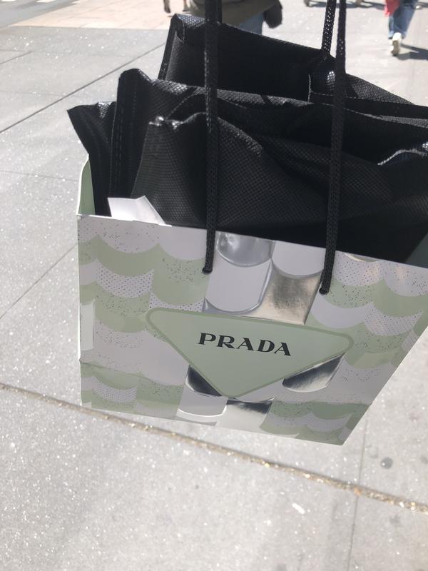 The bagging is so cute.