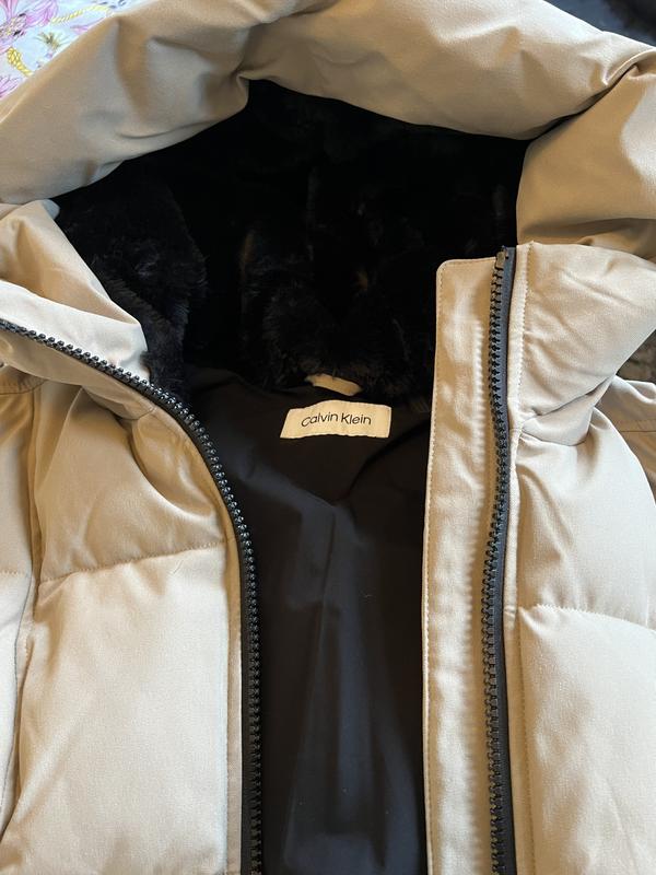 Soft & cozy hood - big enough to cover up