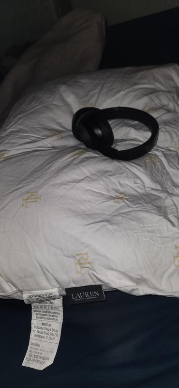 As you can see the pillow does not even have shape anymore.