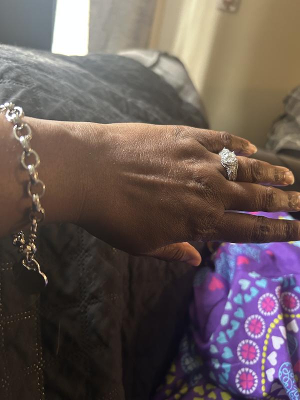 Customer carousel item 1.