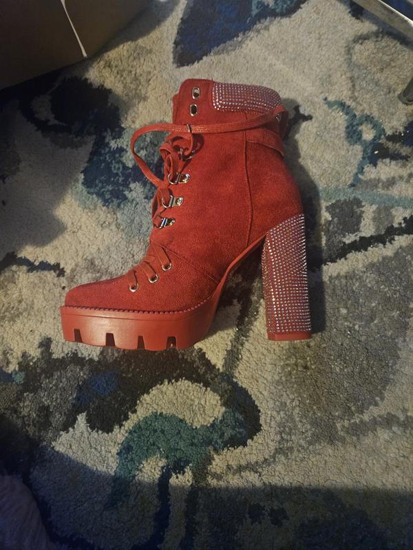 Customer carousel item 1.