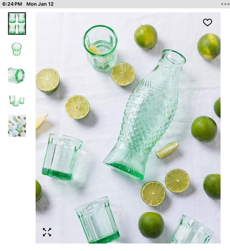 This is the photo shown in my original purchase and verified by Macy's customer service as the full order.