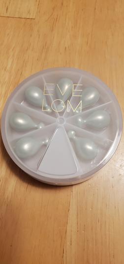 Travel case Eve Lom capsule