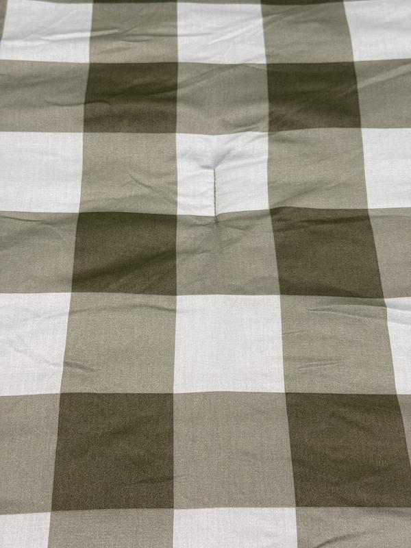 Customer carousel item 1.