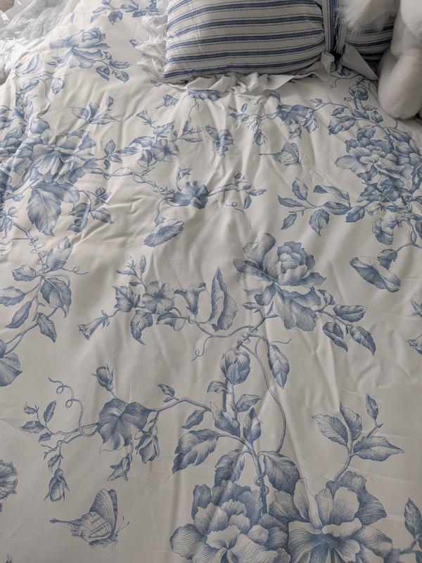 Customer carousel item 4.