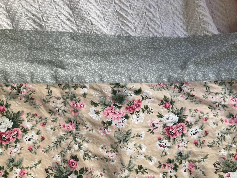 Lovely pattern & color way.