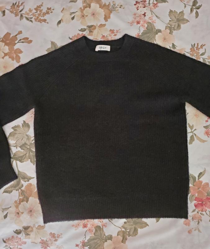 Size Small Runs wide