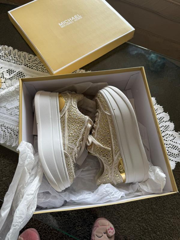 Photo from Macy's Shopper