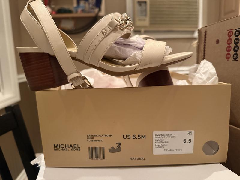 【Michael Kors】Sandra ストロー プラットフォーム サンダル Michael Kors】Sandra ストロー プラットフォーム サンダル