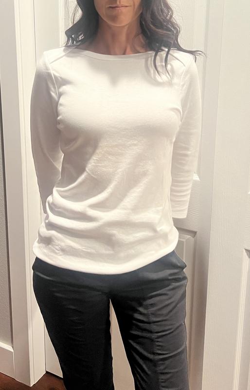Great length shirt, not too long or short.