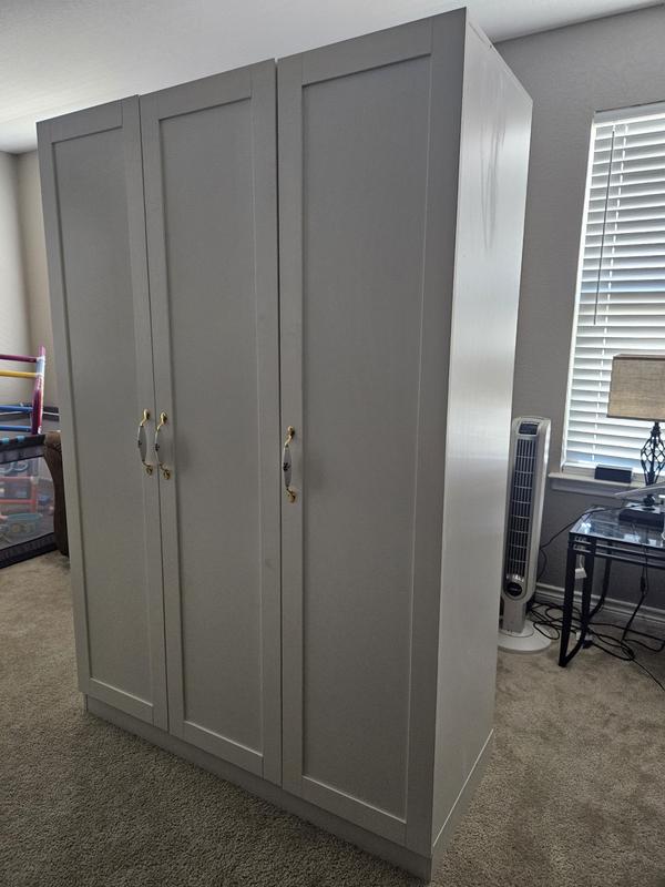 Customer carousel item 3.