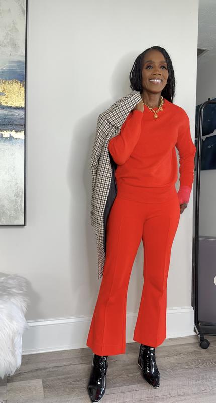 Perfect fits red pants