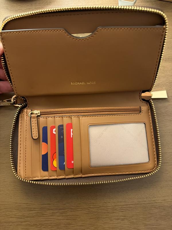 Customer carousel item 3.