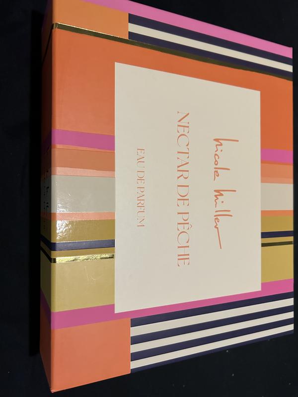 Comes in a cute gift box!