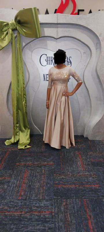 Gorgeous Performance Room