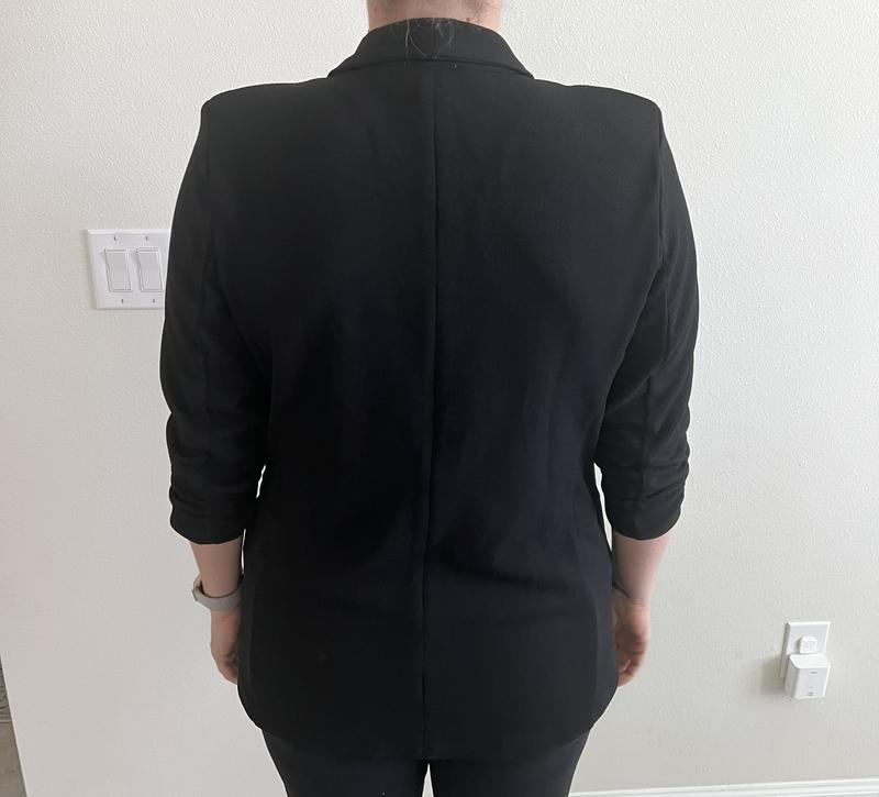 You can see the structure from the shoulder pads