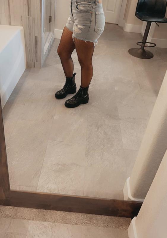 Versatile can wear with shorts or jeans!