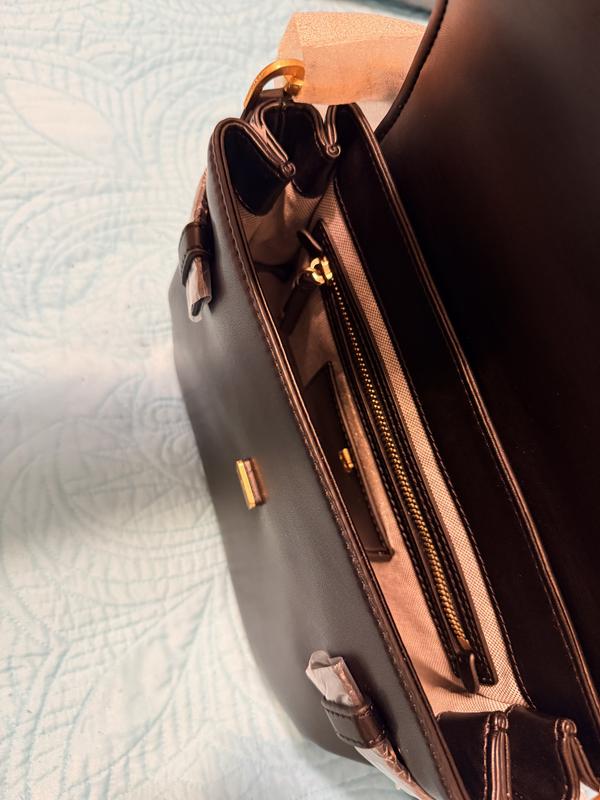 Customer carousel item 3.