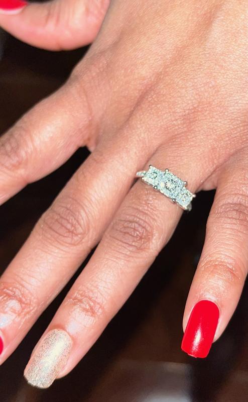 Customer carousel item 1.