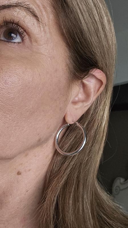 Nice size hoop for everyday