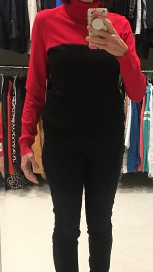 Love the red/black contrast!