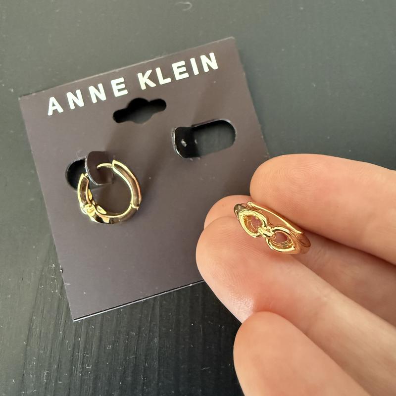 Customer carousel item 1.