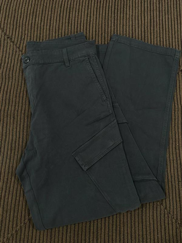 Customer carousel item 4.