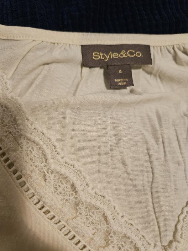 売れ筋商品|||スタイルアンドコー カットソー トップス レディース Women's Lace-Trim V-Neck Top, Exclusively at Macy's Whisper White Style & Co Women's Lace-Trim V-Neck Top, Exclusively at