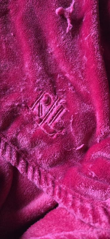 Customer carousel item 4.