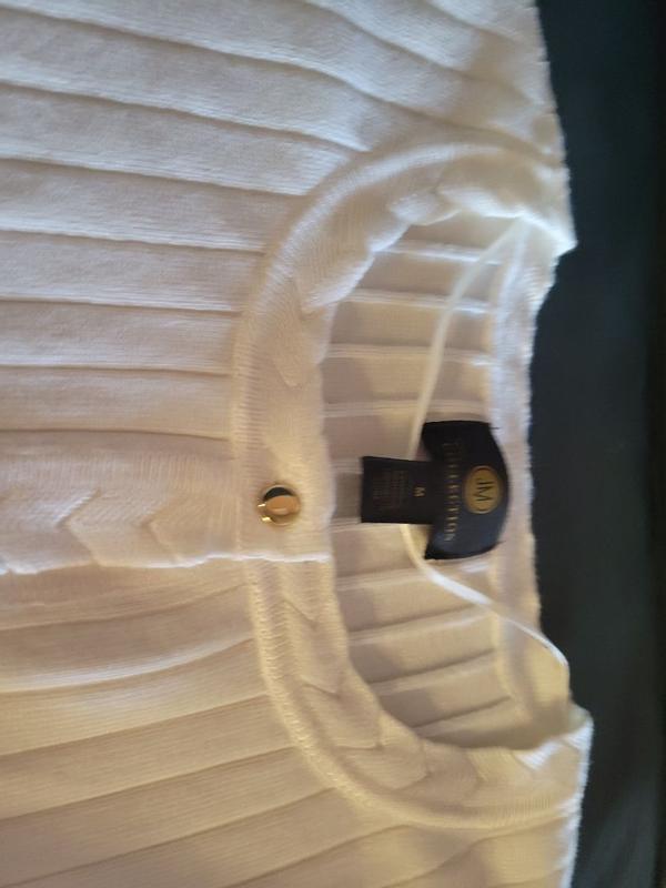 Customer carousel item 6.
