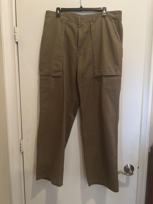 Contemporary cargo pants.