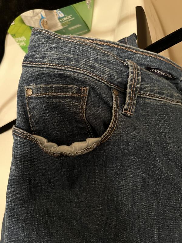 Oddly made  front pockets