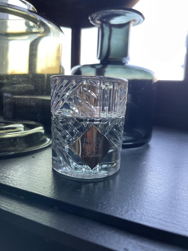 Customer carousel item 1.