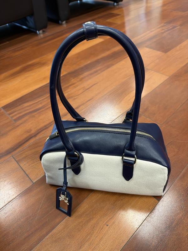 Customer carousel item 1.