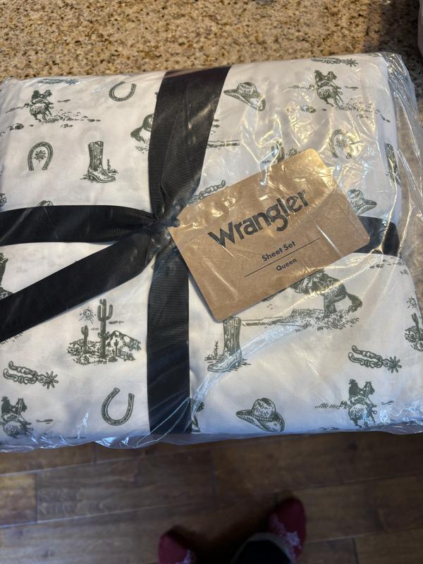 Packaging was cute sheets were disappointing