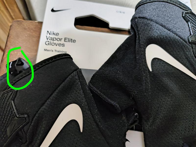 The Nike label was not stitched properly, so it is only half-attached.