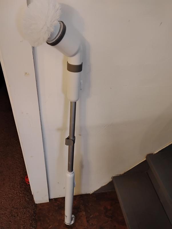 Sturdy scrubber with handy attachments