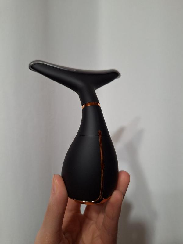 Customer carousel item 2.