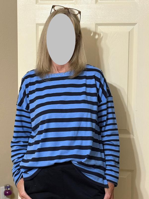 A front tuck gives it a little shape.