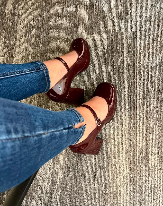 You can dress them up or down. So amazing..