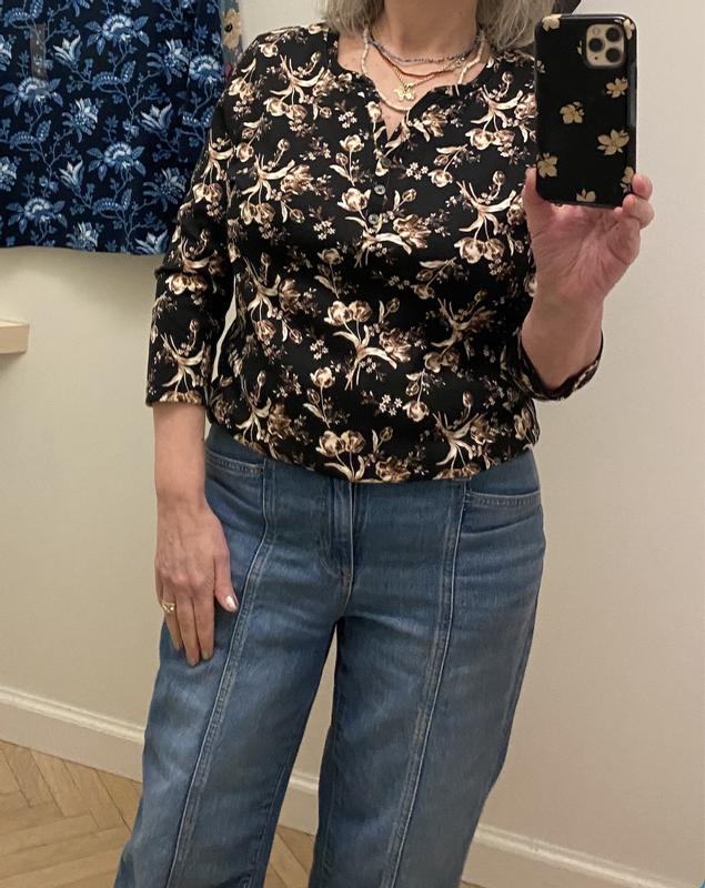 Customer carousel item 1.