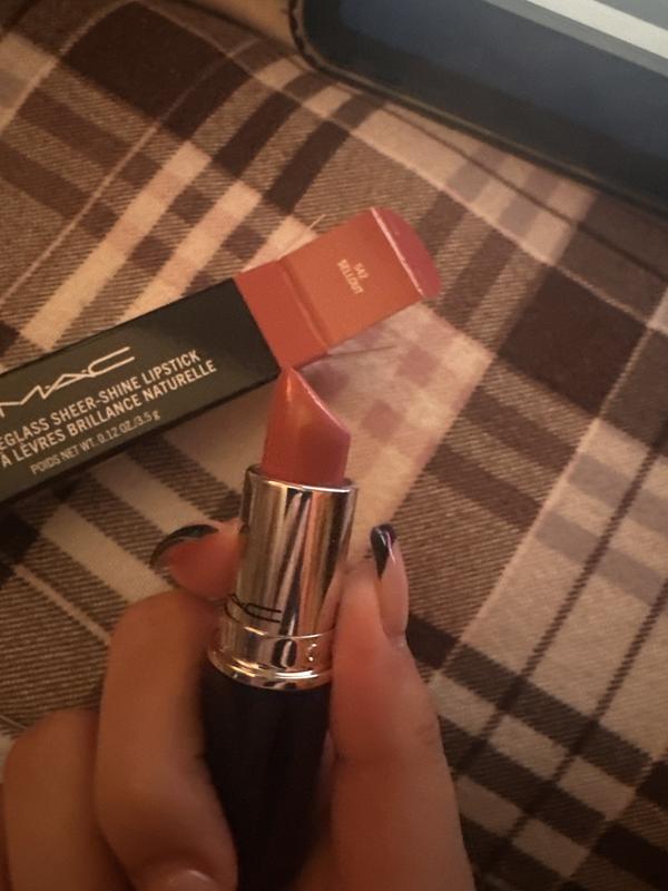 Smooth application and nice pink color
