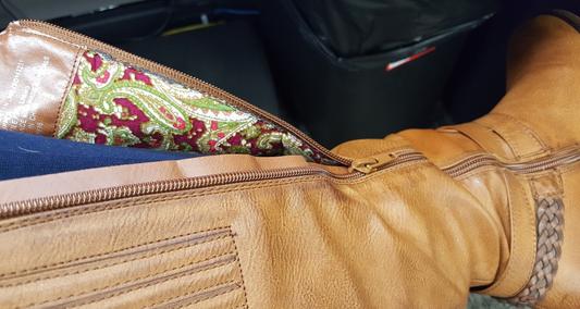 such a nice surprise to find a colorful lining inside