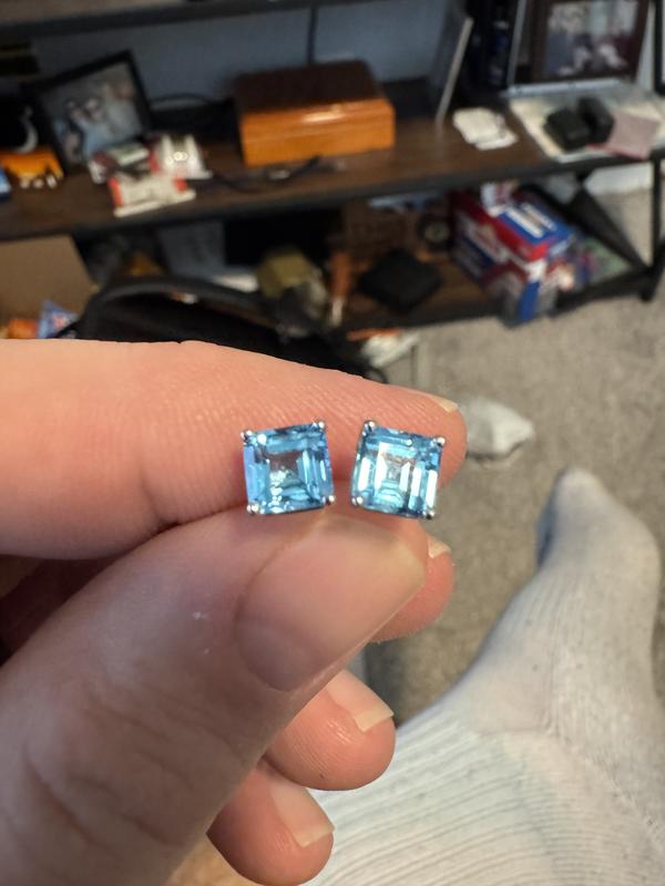 Bigger and brighter than the Macy’s photo!