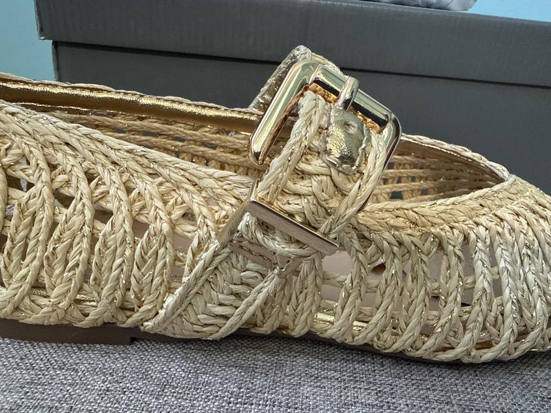 Customer carousel item 2.