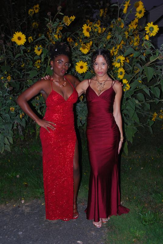 Juniors' Metallic-Threaded High-Slit Gown
