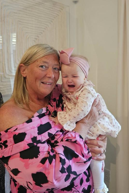 Customer carousel item 1.