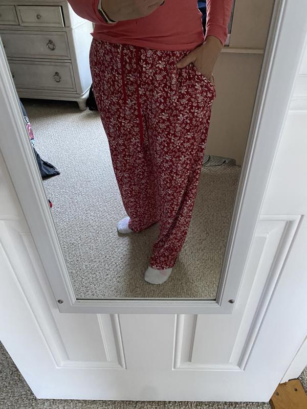 Pockets and adjustable waist