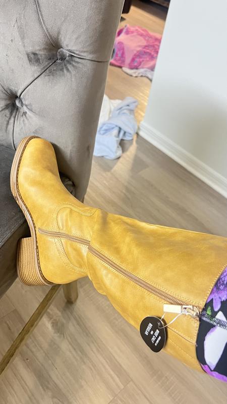 Look brighter on the picture, but the color is amazing!